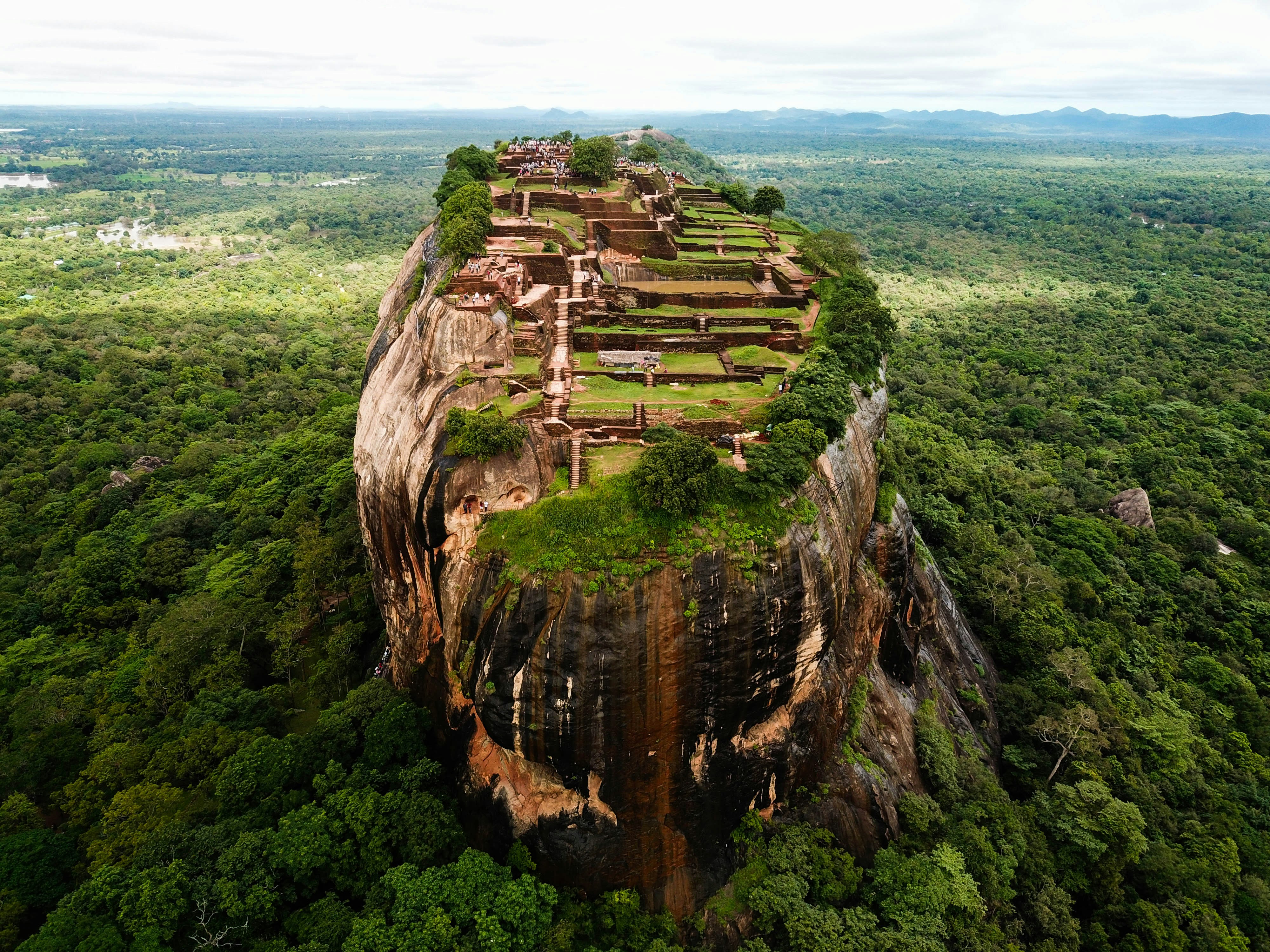 Sri-Lanka 10 Days Tour Package – Negombo, Colombo, Kandy, Nuwara Eliya, Ella, Mirissa/Galle, Sigiriya & Adam’s Peak